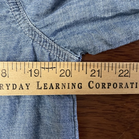 Lucky Brand Chambray Feminine Bow Button Down Shirt Denim Western Sz M NWT B5 - Picture 12 of 14